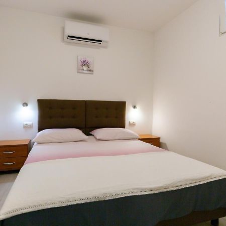 Amoroso Apartment 200M From Sea ポレッチ エクステリア 写真
