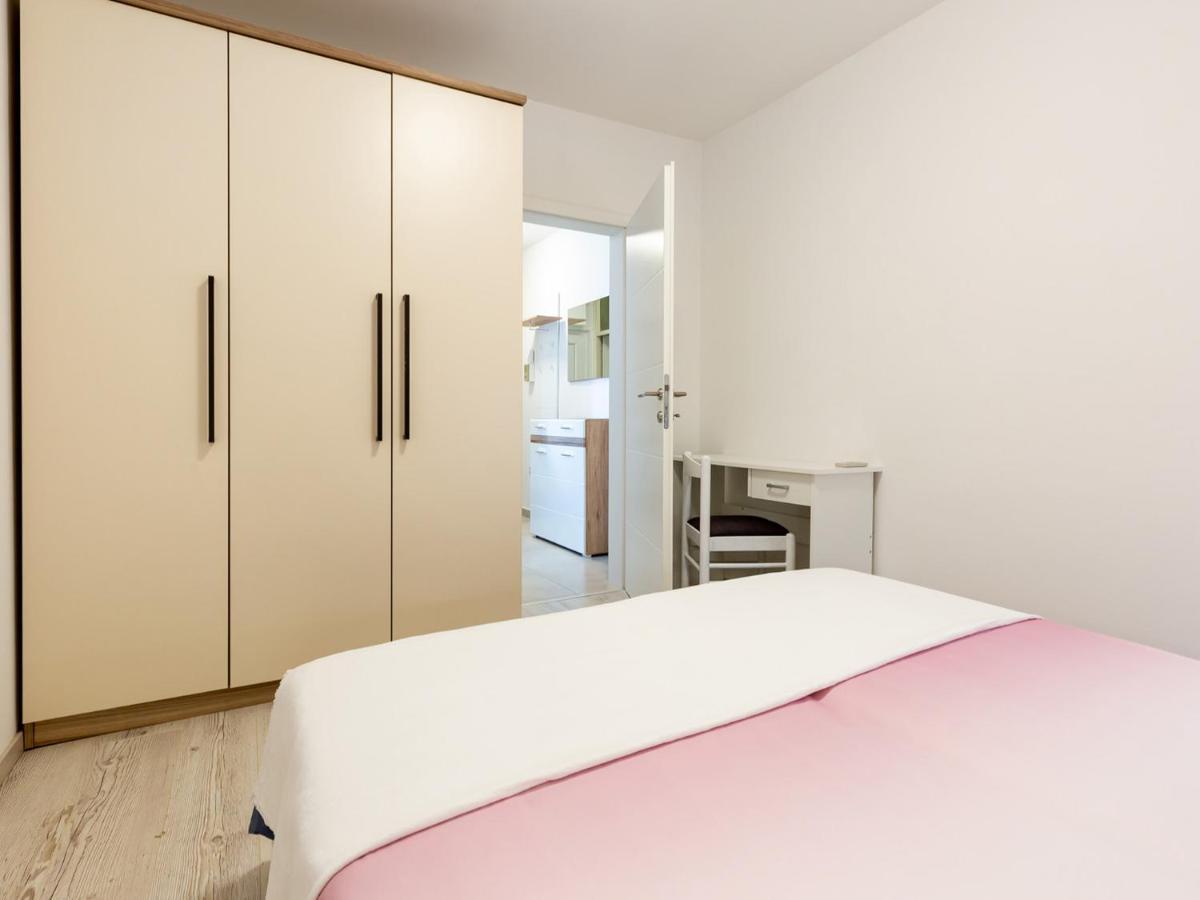 Amoroso Apartment 200M From Sea ポレッチ エクステリア 写真