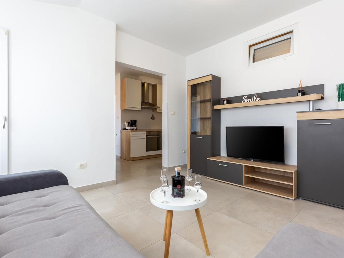 Amoroso Apartment 200M From Sea ポレッチ エクステリア 写真