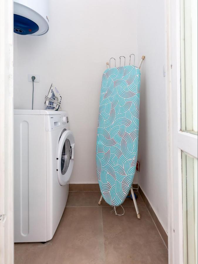 Amoroso Apartment 200M From Sea ポレッチ エクステリア 写真